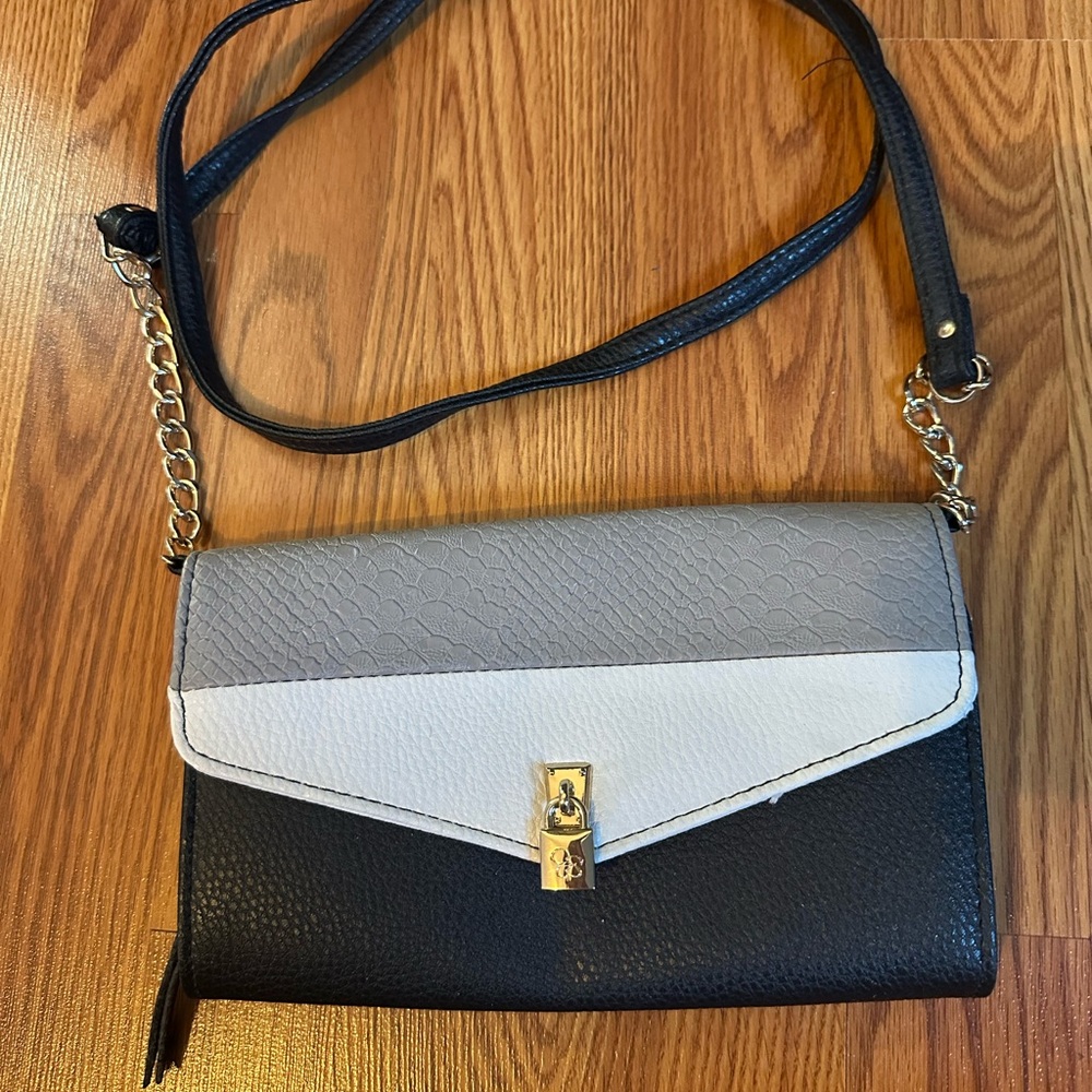 Jessica Simpson Black, Gray, and White Crossbody Bag